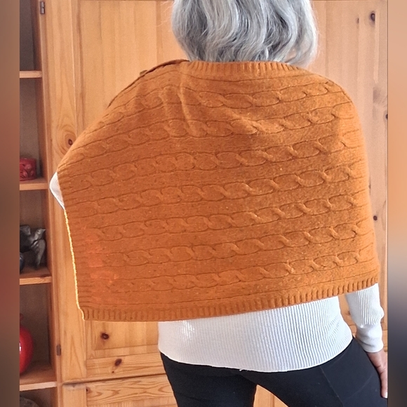 Vince Cashmere Burnt Orange Cable Knit Shrug Poncho Sweater - Picture 3 of 8